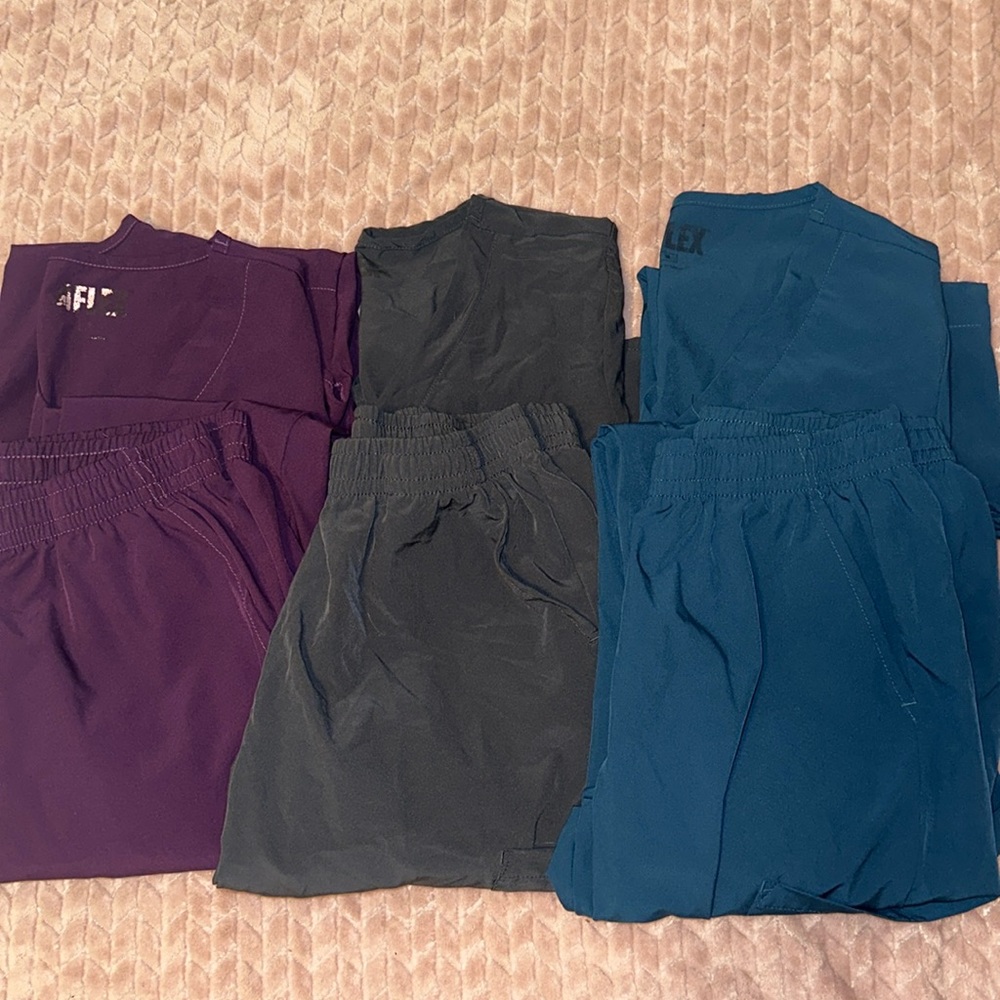 3 PAIR fitted jogger scrubs